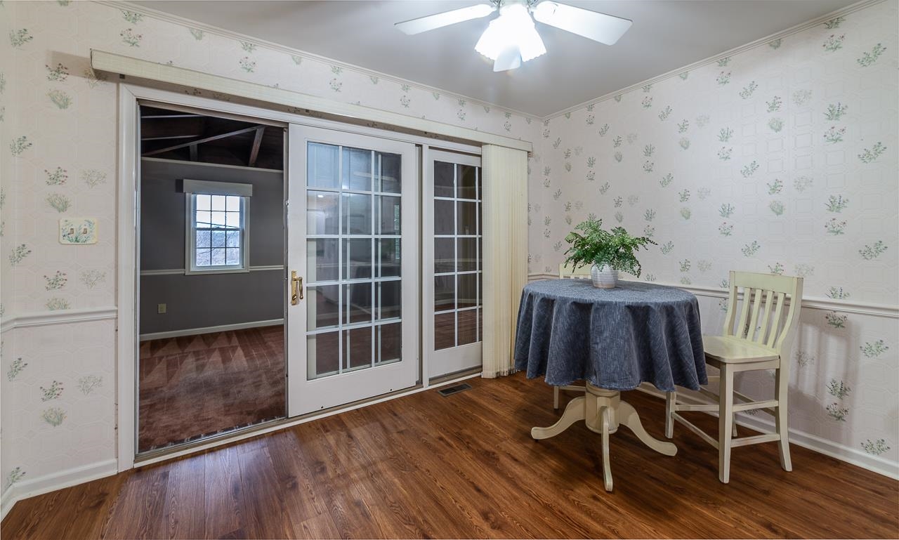 17 NEW CAMERON DR, LEXINGTON, Virginia 24450, 4 Bedrooms Bedrooms, ,3 BathroomsBathrooms,Residential,17 NEW CAMERON DR,672042 MLS # 672042 17 NEW CAMERON DR, LEXINGTON, Virginia 24450, 4 Bedrooms Bedrooms, ,3 BathroomsBathrooms,Residential,17 NEW CAMERON DR,672042 MLS # 672042