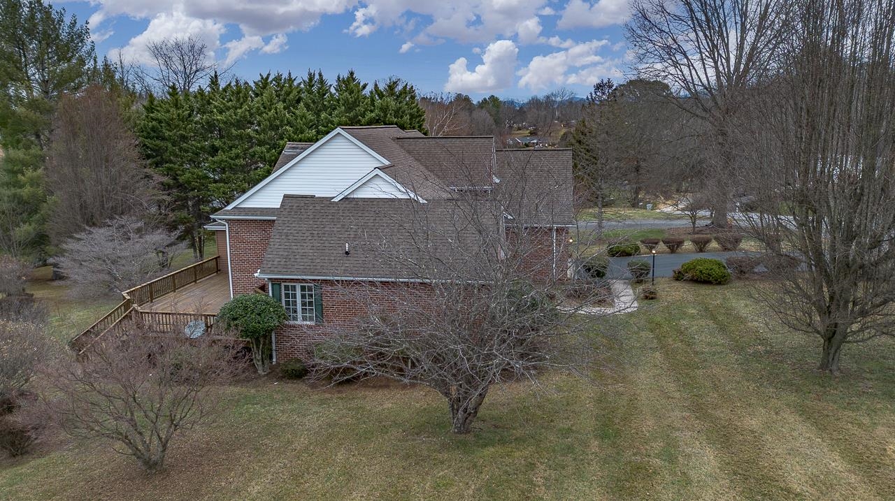 17 NEW CAMERON DR, LEXINGTON, Virginia 24450, 4 Bedrooms Bedrooms, ,3 BathroomsBathrooms,Residential,17 NEW CAMERON DR,672042 MLS # 672042 17 NEW CAMERON DR, LEXINGTON, Virginia 24450, 4 Bedrooms Bedrooms, ,3 BathroomsBathrooms,Residential,17 NEW CAMERON DR,672042 MLS # 672042