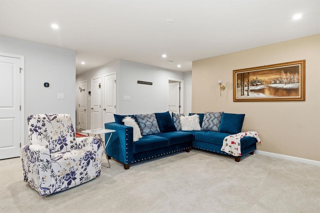 105 WHITE BIRCH RD, WAYNESBORO, Virginia 22980, 3 Bedrooms Bedrooms, ,2 BathroomsBathrooms,Residential,105 WHITE BIRCH RD,672043 MLS # 672043