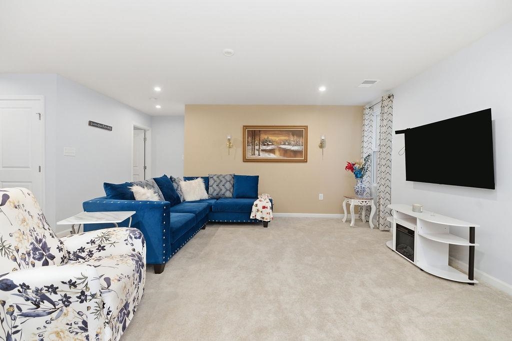 105 WHITE BIRCH RD, WAYNESBORO, Virginia 22980, 3 Bedrooms Bedrooms, ,2 BathroomsBathrooms,Residential,105 WHITE BIRCH RD,672043 MLS # 672043