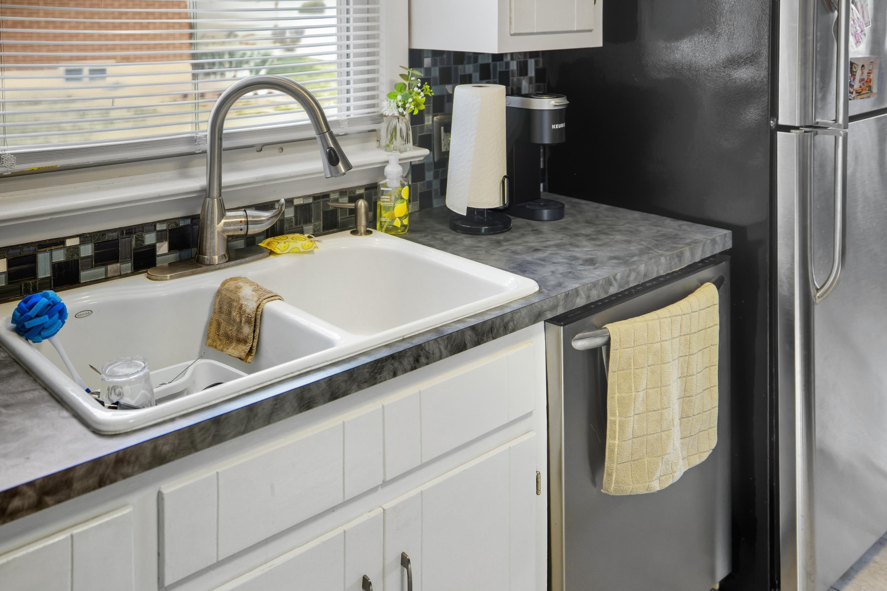 19 PLEASANT VALLEY DR, WEYERS CAVE, Virginia 24486, 3 Bedrooms Bedrooms, ,1 BathroomBathrooms,Residential,19 PLEASANT VALLEY DR,672044 MLS # 672044