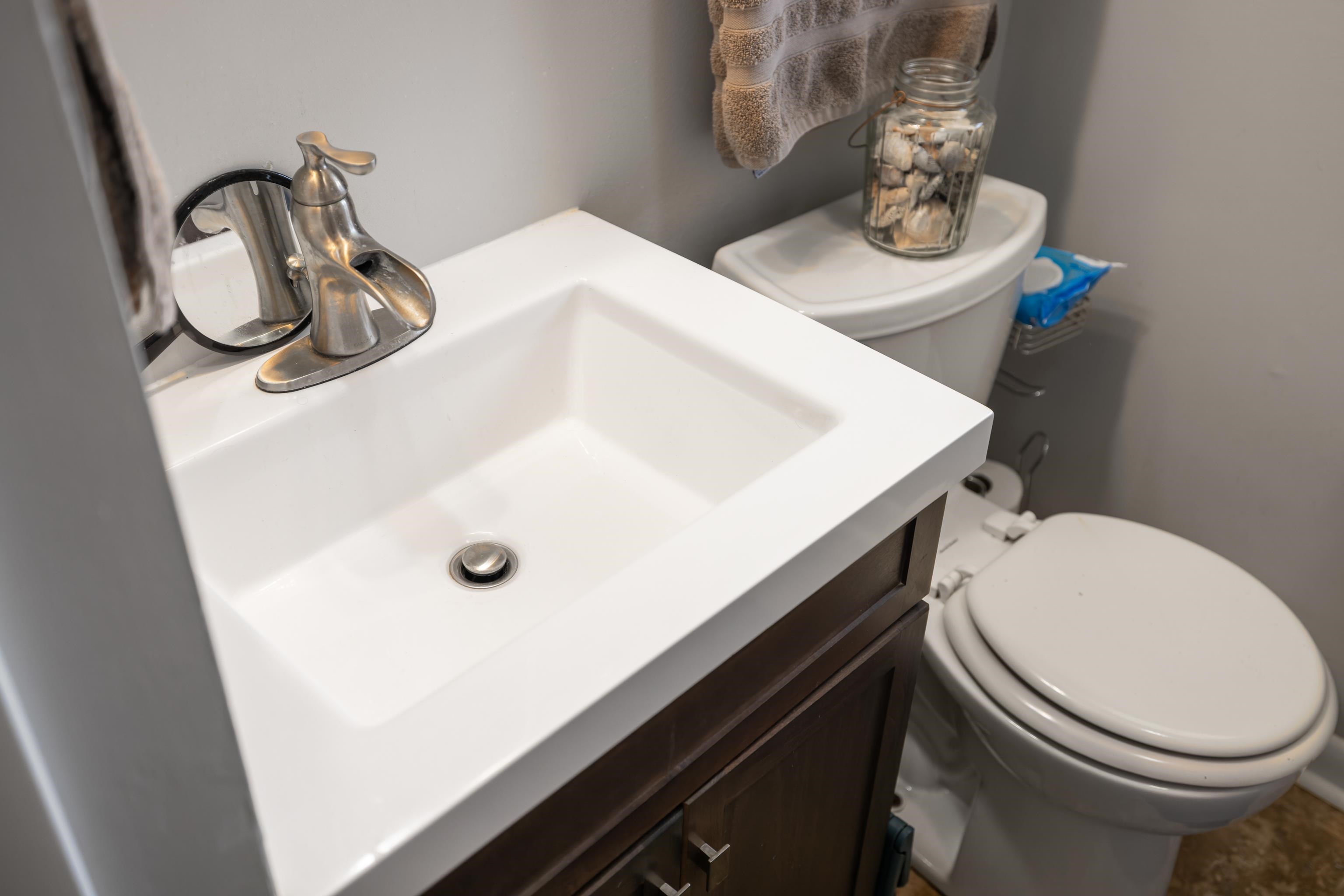 19 PLEASANT VALLEY DR, WEYERS CAVE, Virginia 24486, 3 Bedrooms Bedrooms, ,1 BathroomBathrooms,Residential,19 PLEASANT VALLEY DR,672044 MLS # 672044