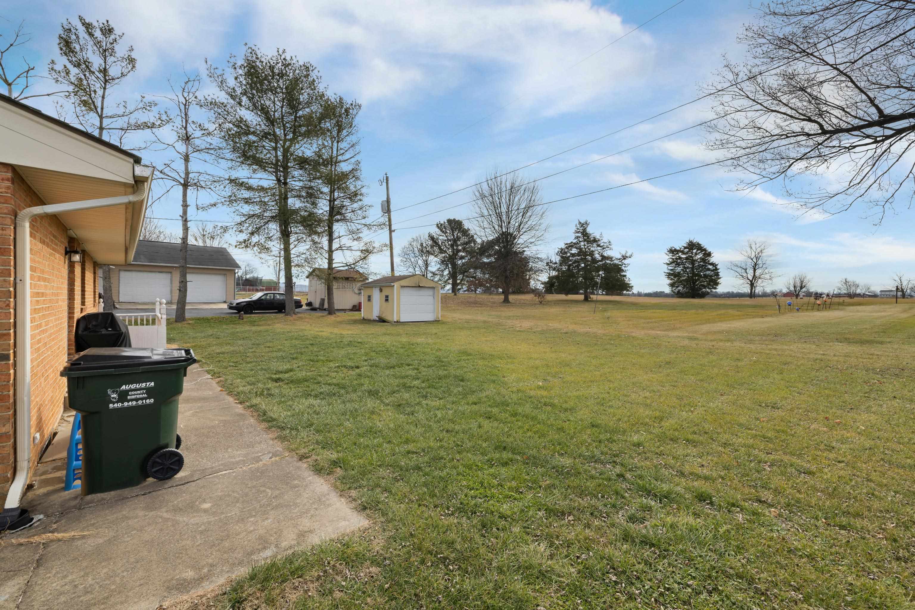 19 PLEASANT VALLEY DR, WEYERS CAVE, Virginia 24486, 3 Bedrooms Bedrooms, ,1 BathroomBathrooms,Residential,19 PLEASANT VALLEY DR,672044 MLS # 672044