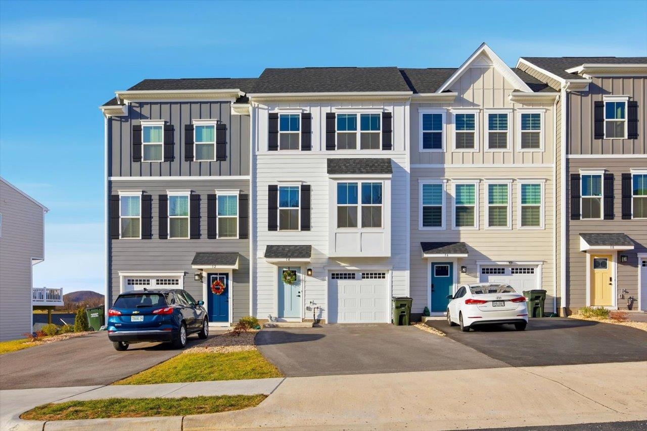 14 IRON HORSE LN, FISHERSVILLE, Virginia 22939, 4 Bedrooms Bedrooms, ,3 BathroomsBathrooms,Residential,14 IRON HORSE LN,672047 MLS # 672047