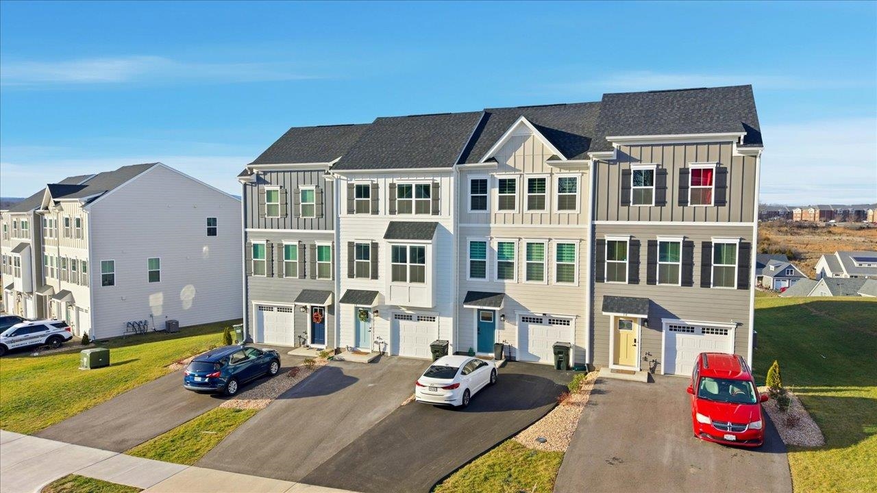 14 IRON HORSE LN, FISHERSVILLE, Virginia 22939, 4 Bedrooms Bedrooms, ,3 BathroomsBathrooms,Residential,14 IRON HORSE LN,672047 MLS # 672047