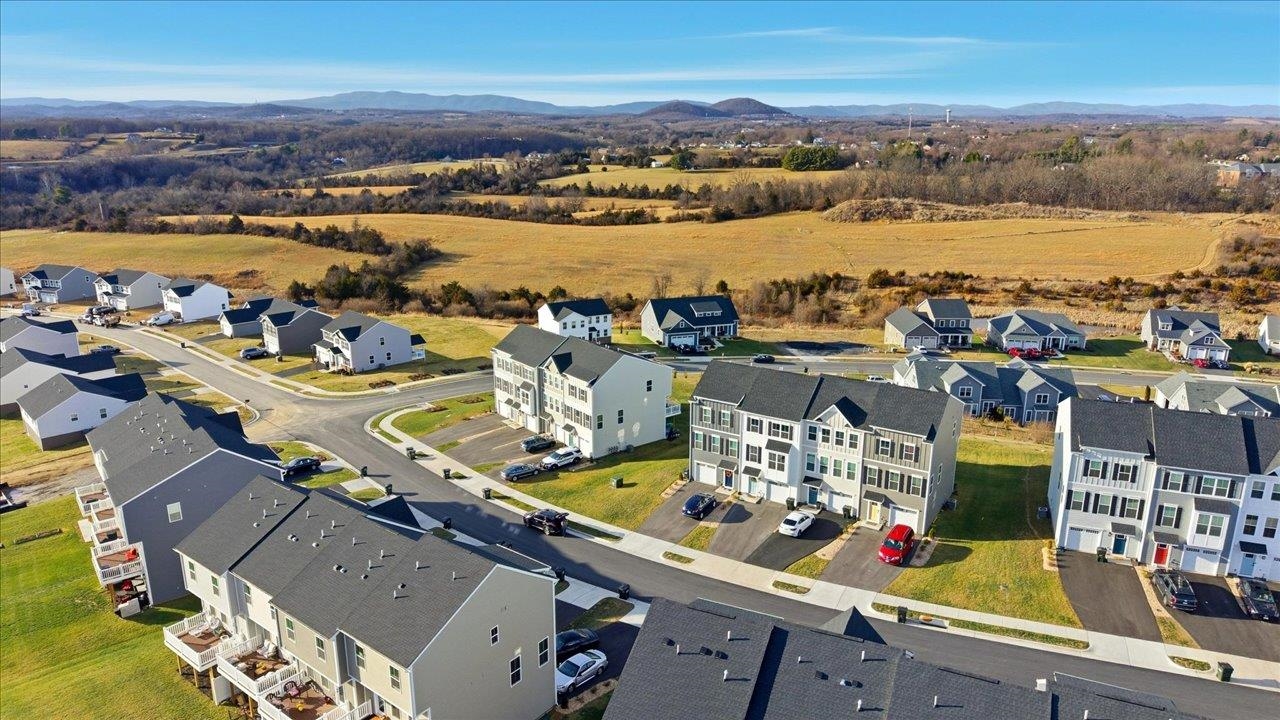 14 IRON HORSE LN, FISHERSVILLE, Virginia 22939, 4 Bedrooms Bedrooms, ,3 BathroomsBathrooms,Residential,14 IRON HORSE LN,672047 MLS # 672047