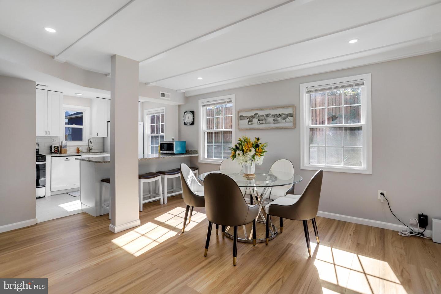 6908 BARRETT, FALLS CHURCH, Virginia 22042, 3 Bedrooms Bedrooms, 8 Rooms Rooms,2 BathroomsBathrooms,Residential,For sale,6908 BARRETT,VAFX2274118 MLS # VAFX2274118 6908 BARRETT, FALLS CHURCH, Virginia 22042, 3 Bedrooms Bedrooms, 8 Rooms Rooms,2 BathroomsBathrooms,Residential,For sale,6908 BARRETT,VAFX2274118 MLS # VAFX2274118