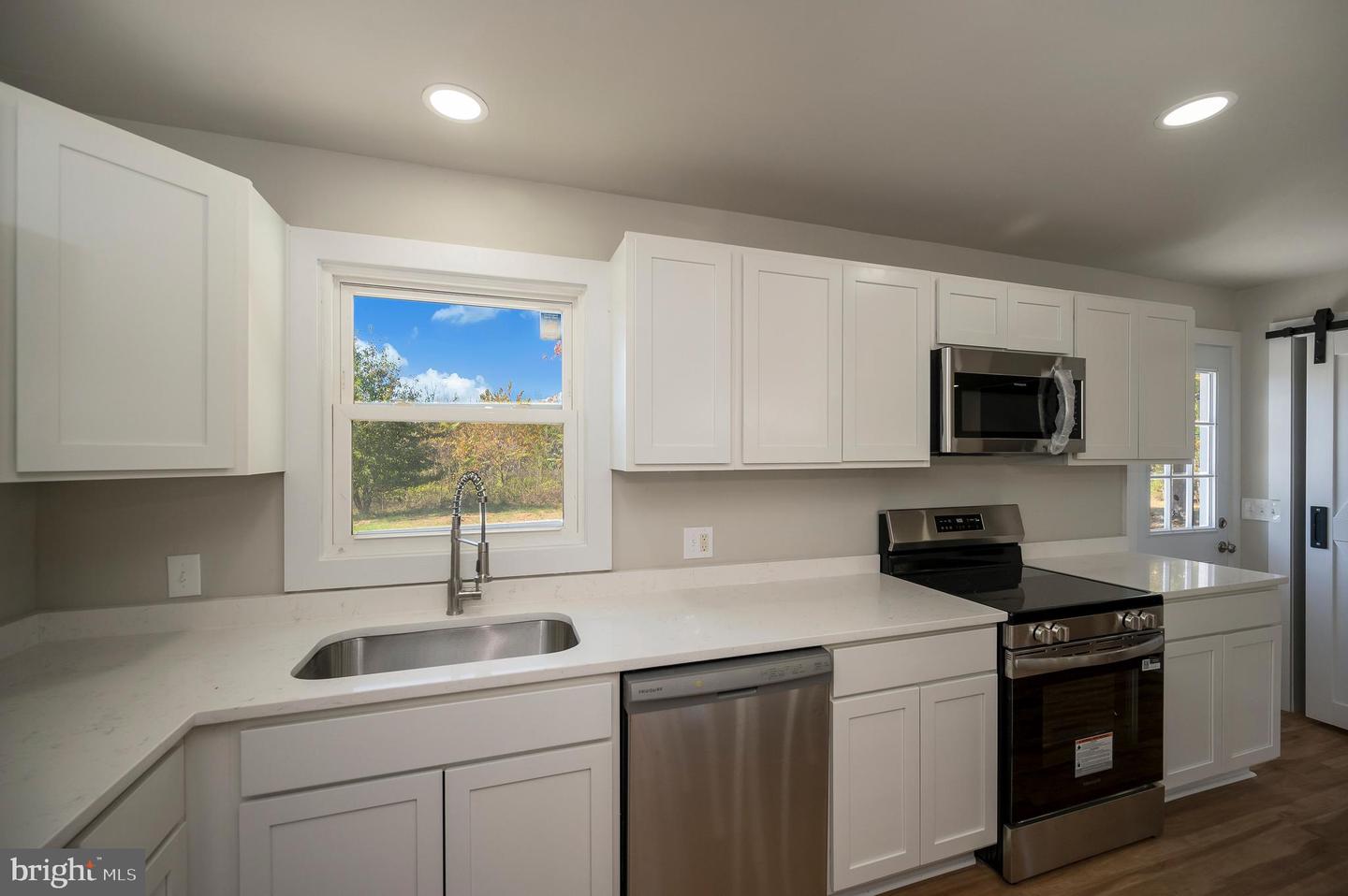 12008 ANDORA DR, FREDERICKSBURG, Virginia 22407, 3 Bedrooms Bedrooms, 7 Rooms Rooms,2 BathroomsBathrooms,Residential,For sale,12008 ANDORA DR,VASP2036918 MLS # VASP2036918