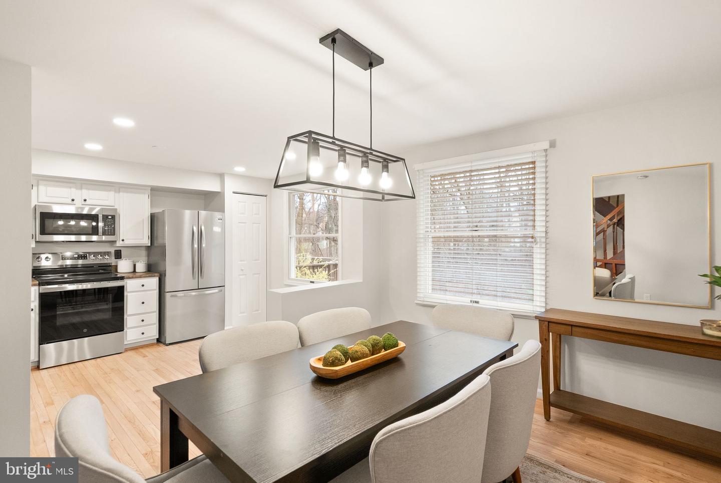 1548 POPLAR GROVE DR, RESTON, Virginia 20194, 2 Bedrooms Bedrooms, 11 Rooms Rooms,2 BathroomsBathrooms,Residential,For sale,1548 POPLAR GROVE DR,VAFX2274508 MLS # VAFX2274508