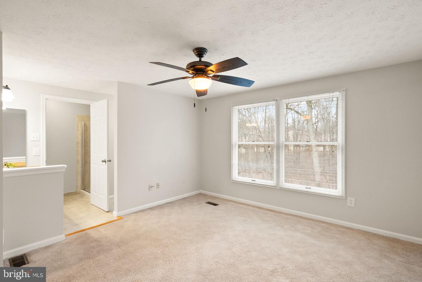 1548 POPLAR GROVE DR, RESTON, Virginia 20194, 2 Bedrooms Bedrooms, 11 Rooms Rooms,2 BathroomsBathrooms,Residential,For sale,1548 POPLAR GROVE DR,VAFX2274508 MLS # VAFX2274508