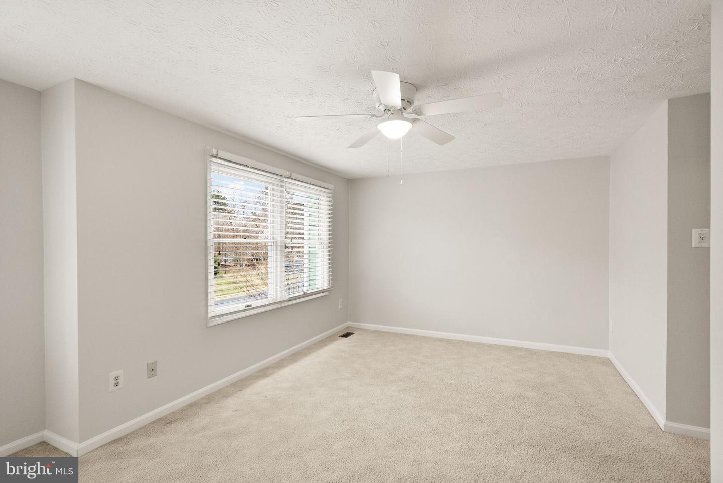 1548 POPLAR GROVE DR, RESTON, Virginia 20194, 2 Bedrooms Bedrooms, 11 Rooms Rooms,2 BathroomsBathrooms,Residential,For sale,1548 POPLAR GROVE DR,VAFX2274508 MLS # VAFX2274508