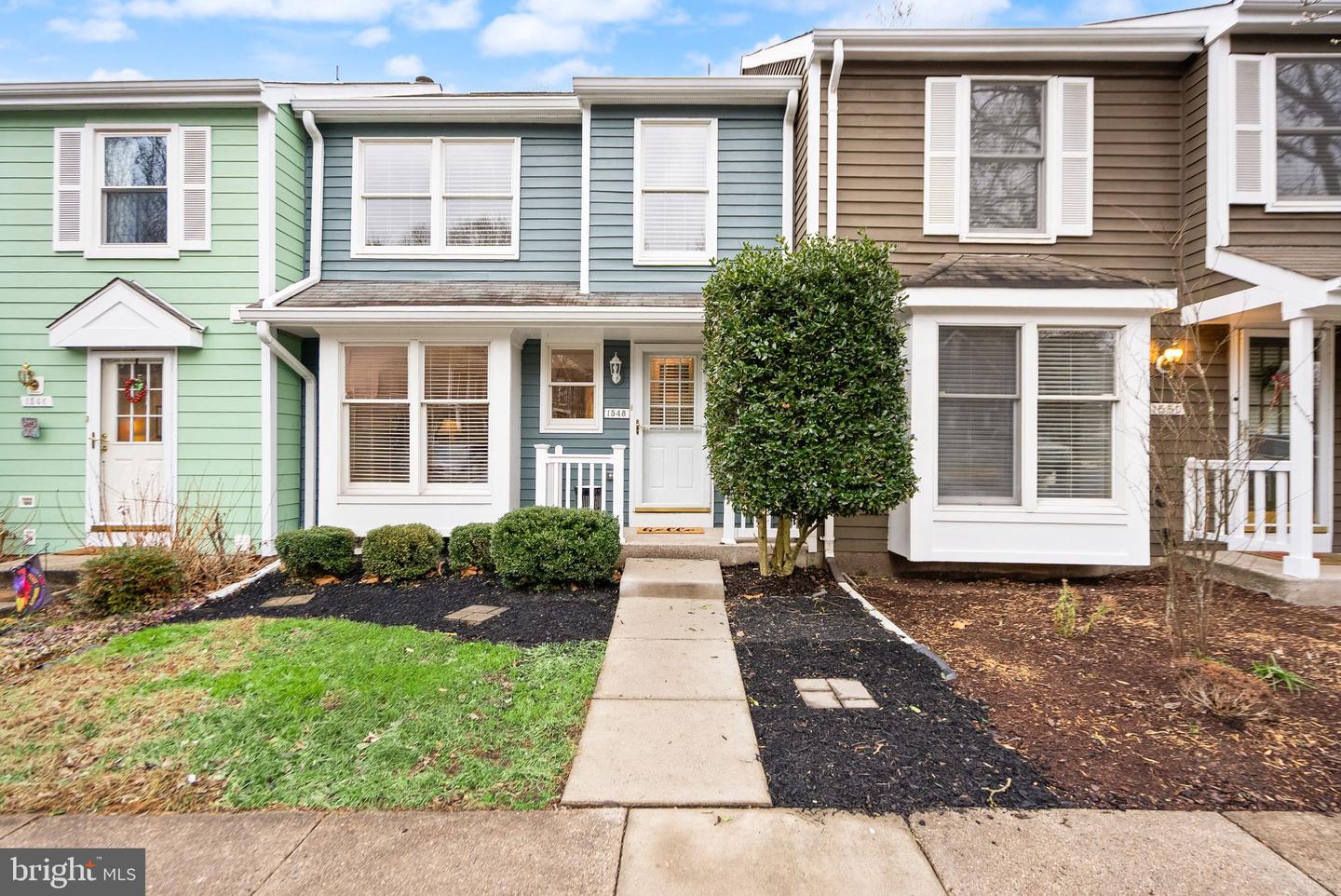 1548 POPLAR GROVE DR, RESTON, Virginia 20194, 2 Bedrooms Bedrooms, 11 Rooms Rooms,2 BathroomsBathrooms,Residential,For sale,1548 POPLAR GROVE DR,VAFX2274508 MLS # VAFX2274508