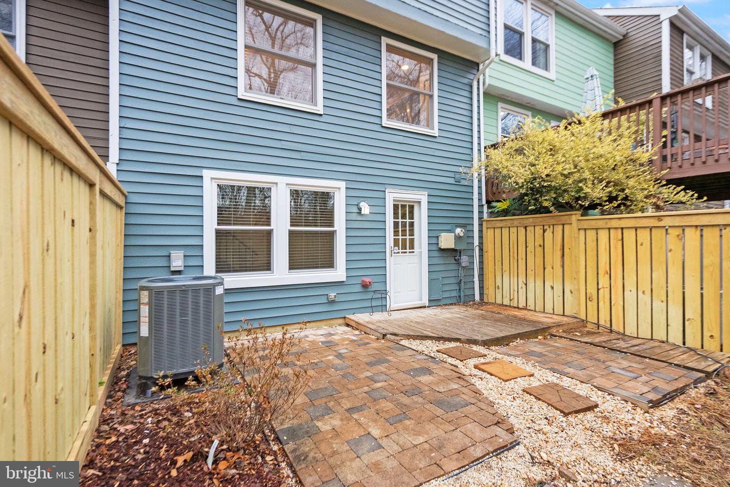 1548 POPLAR GROVE DR, RESTON, Virginia 20194, 2 Bedrooms Bedrooms, 11 Rooms Rooms,2 BathroomsBathrooms,Residential,For sale,1548 POPLAR GROVE DR,VAFX2274508 MLS # VAFX2274508