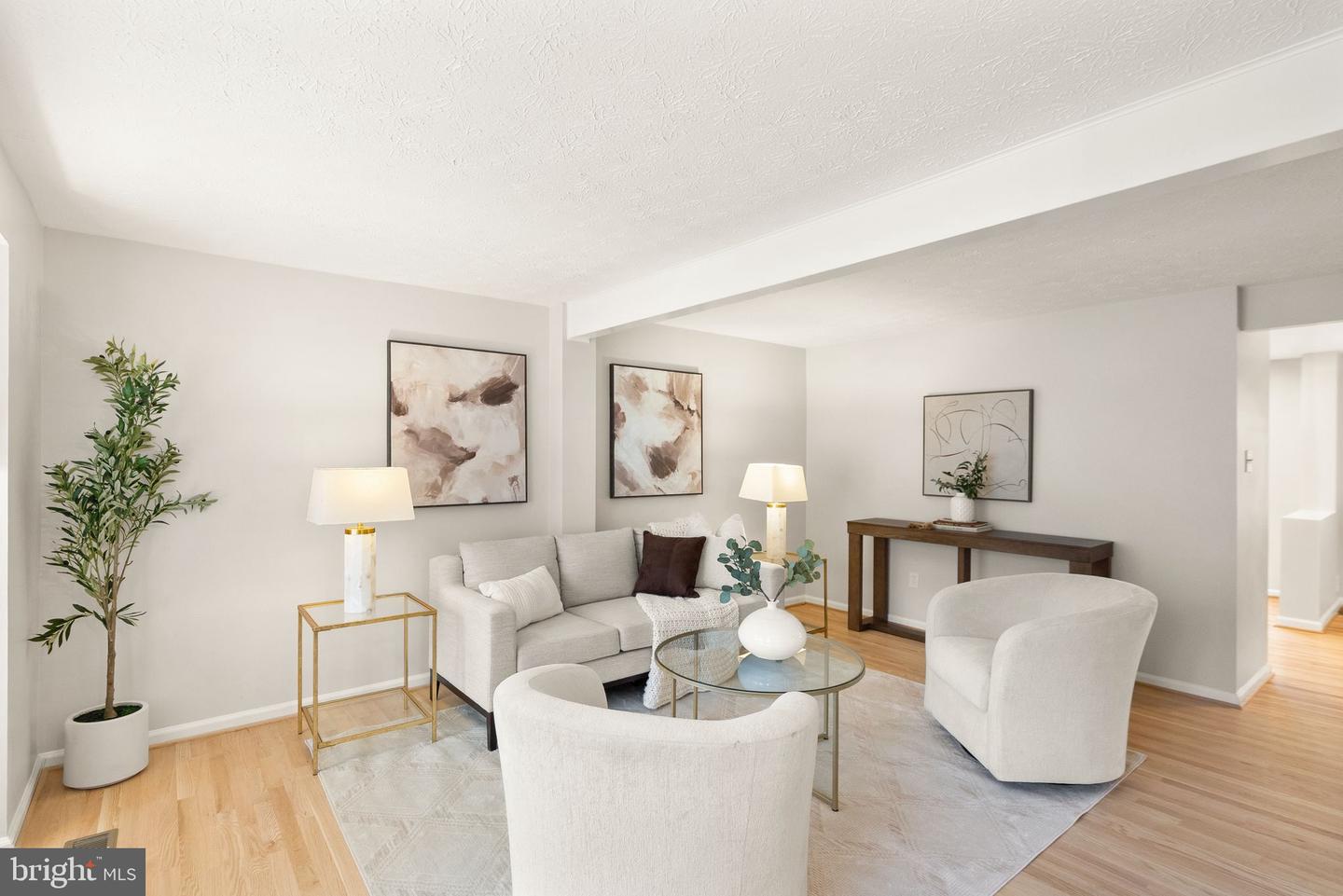 1548 POPLAR GROVE DR, RESTON, Virginia 20194, 2 Bedrooms Bedrooms, 11 Rooms Rooms,2 BathroomsBathrooms,Residential,For sale,1548 POPLAR GROVE DR,VAFX2274508 MLS # VAFX2274508