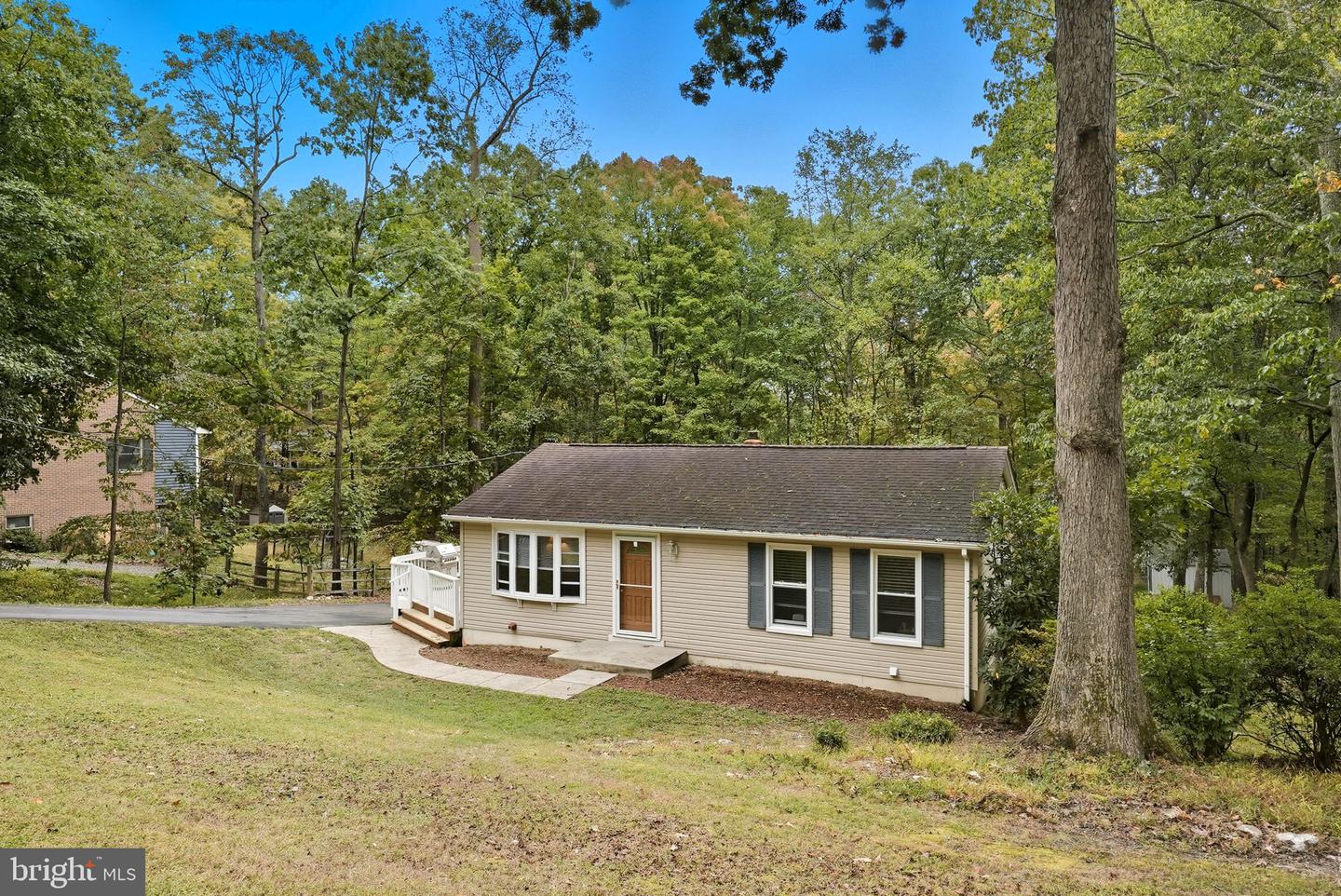 1403 MERCER RD, HAYMARKET, Virginia 20169, 3 Bedrooms Bedrooms, ,2 BathroomsBathrooms,Residential,For sale,1403 MERCER RD,VAPW2106148 MLS # VAPW2106148 1403 MERCER RD, HAYMARKET, Virginia 20169, 3 Bedrooms Bedrooms, ,2 BathroomsBathrooms,Residential,For sale,1403 MERCER RD,VAPW2106148 MLS # VAPW2106148