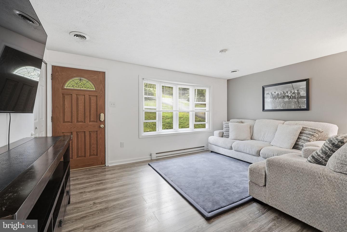 1403 MERCER RD, HAYMARKET, Virginia 20169, 3 Bedrooms Bedrooms, ,2 BathroomsBathrooms,Residential,For sale,1403 MERCER RD,VAPW2106148 MLS # VAPW2106148 1403 MERCER RD, HAYMARKET, Virginia 20169, 3 Bedrooms Bedrooms, ,2 BathroomsBathrooms,Residential,For sale,1403 MERCER RD,VAPW2106148 MLS # VAPW2106148