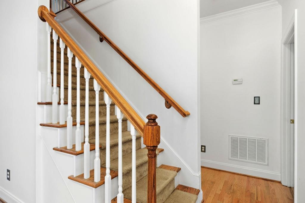 47 VILLA VIEW DR, STAUNTON, Virginia 24401, 3 Bedrooms Bedrooms, ,2 BathroomsBathrooms,Residential,47 VILLA VIEW DR,672051 MLS # 672051