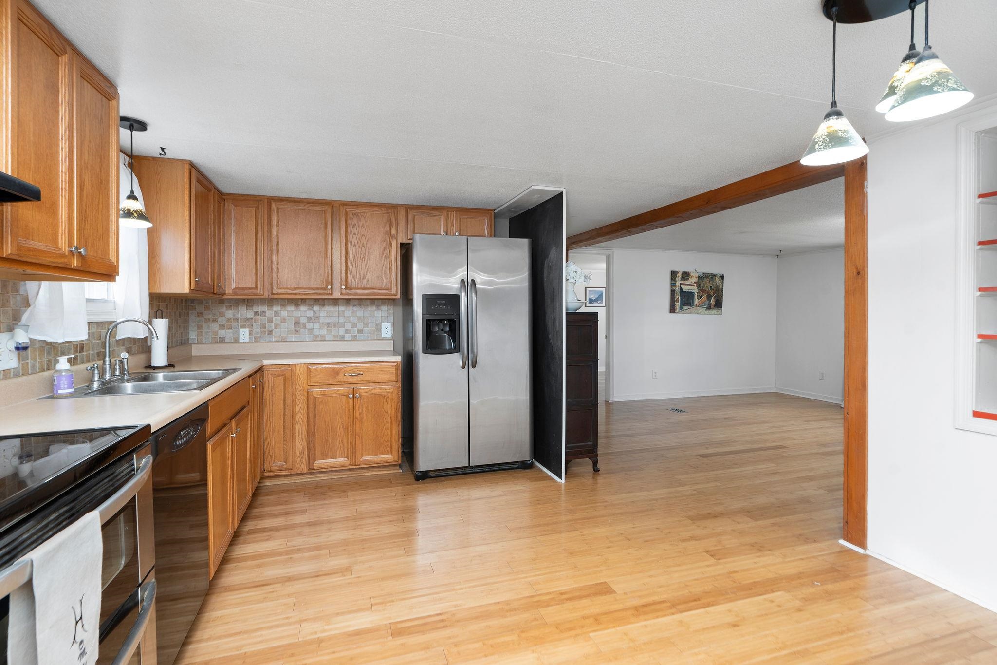 194 WAYLAND DR, STANLEY, Virginia 22851, 3 Bedrooms Bedrooms, ,2 BathroomsBathrooms,Residential,194 WAYLAND DR,672052 MLS # 672052