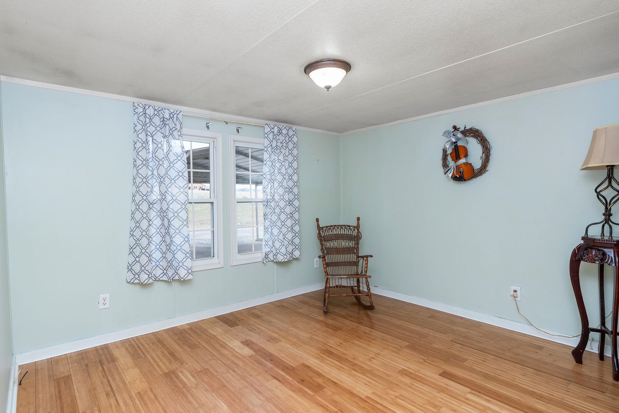 194 WAYLAND DR, STANLEY, Virginia 22851, 3 Bedrooms Bedrooms, ,2 BathroomsBathrooms,Residential,194 WAYLAND DR,672052 MLS # 672052