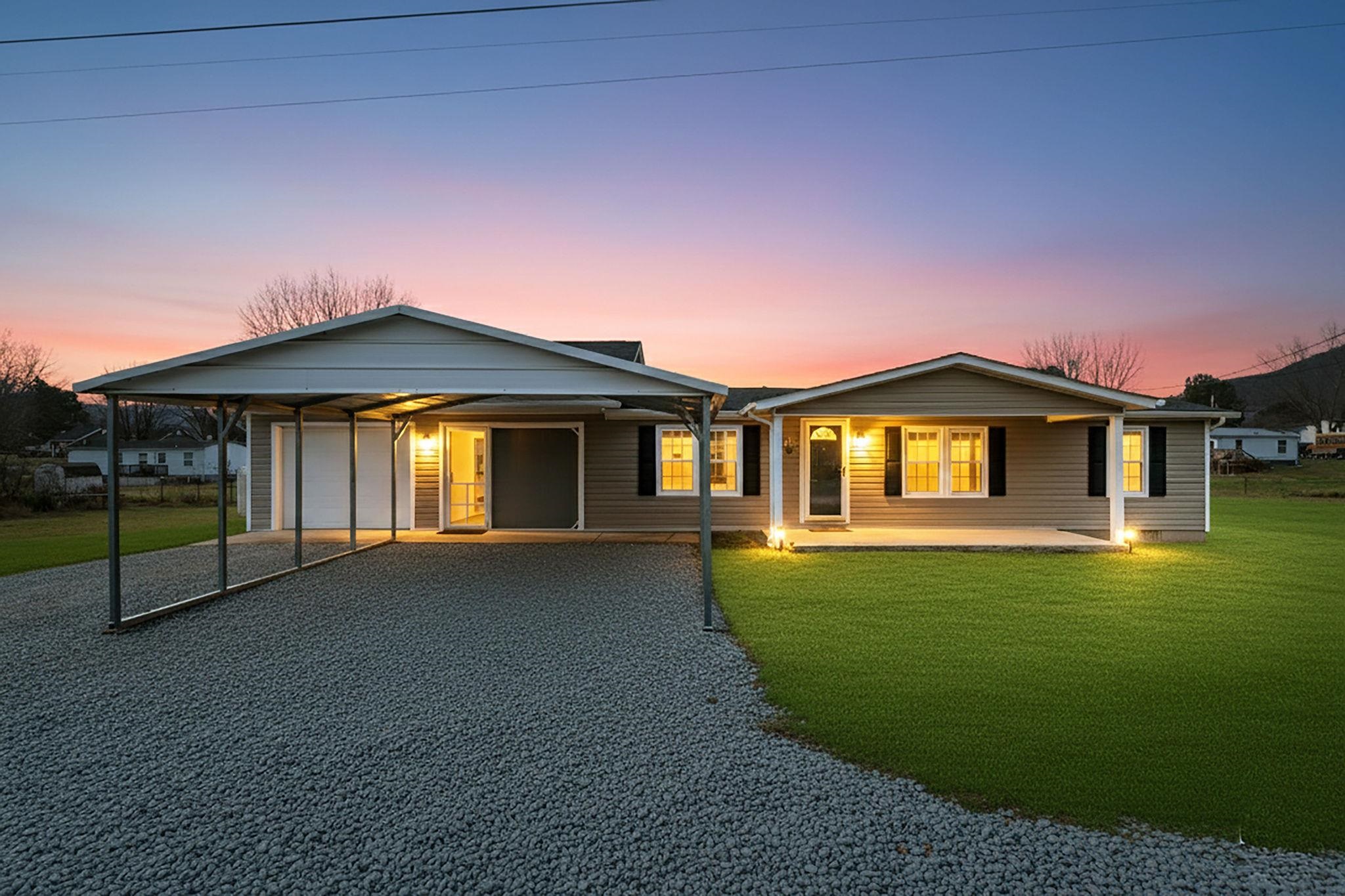 194 WAYLAND DR, STANLEY, Virginia 22851, 3 Bedrooms Bedrooms, ,2 BathroomsBathrooms,Residential,194 WAYLAND DR,672052 MLS # 672052