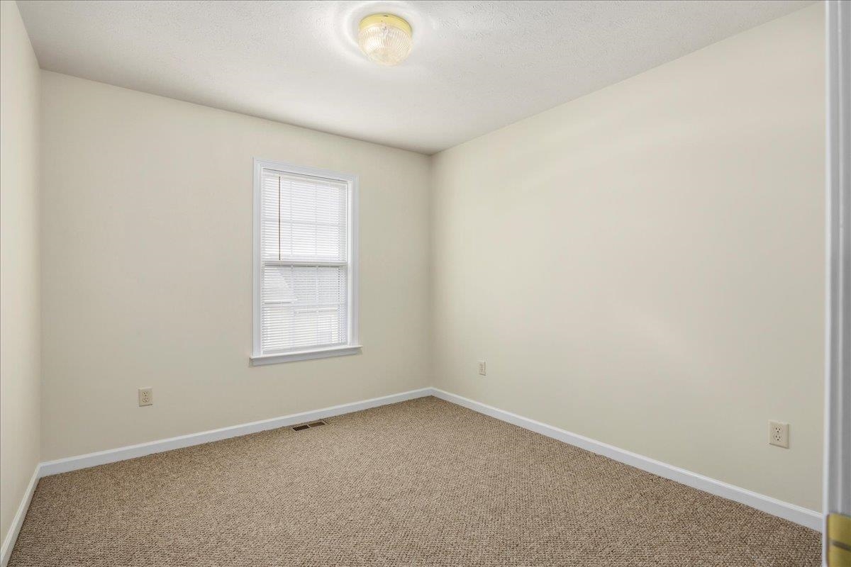 3322 DEBBIE CT, ROCKINGHAM, Virginia 22801, 3 Bedrooms Bedrooms, ,2 BathroomsBathrooms,Residential,3322 DEBBIE CT,672053 MLS # 672053