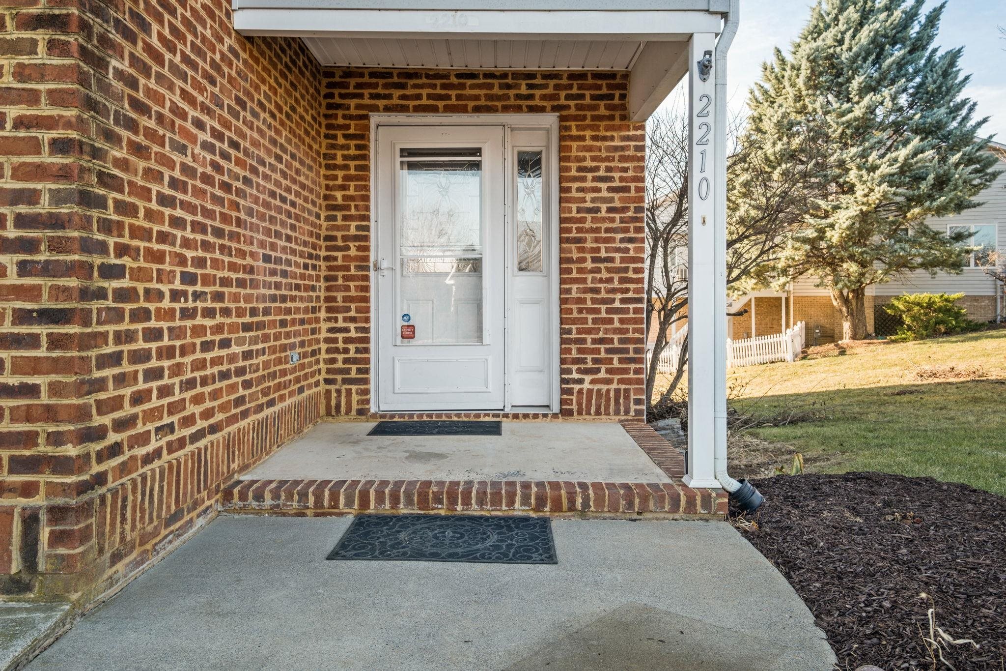 2210 LAKE TERRACE DR, HARRISONBURG, Virginia 22802, 3 Bedrooms Bedrooms, ,2 BathroomsBathrooms,Residential,2210 LAKE TERRACE DR,672055 MLS # 672055