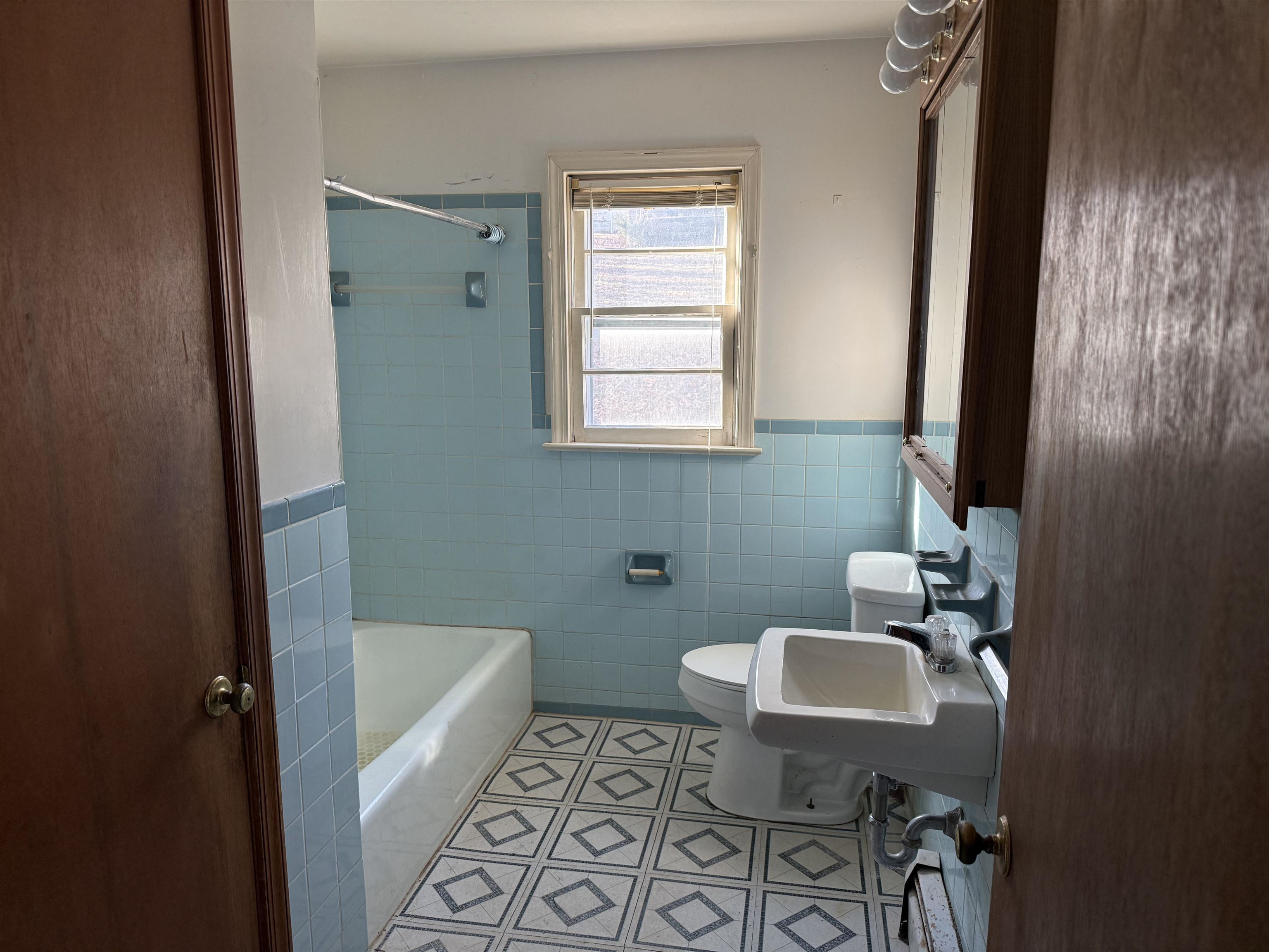 472 MILL CREEK RD, LURAY, Virginia 22835, 2 Bedrooms Bedrooms, ,1 BathroomBathrooms,Residential,472 MILL CREEK RD,672058 MLS # 672058