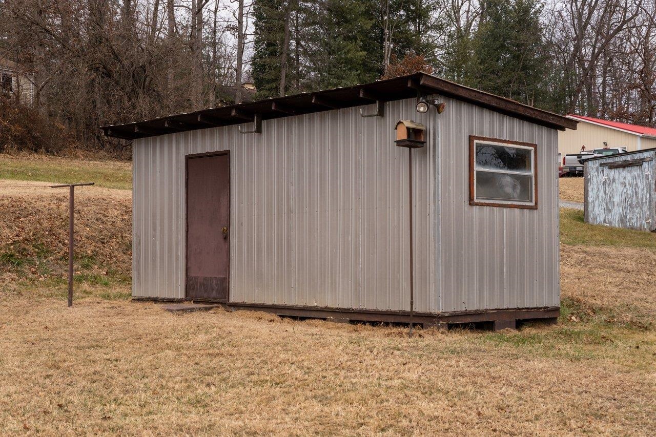 472 MILL CREEK RD, LURAY, Virginia 22835, 2 Bedrooms Bedrooms, ,1 BathroomBathrooms,Residential,472 MILL CREEK RD,672058 MLS # 672058