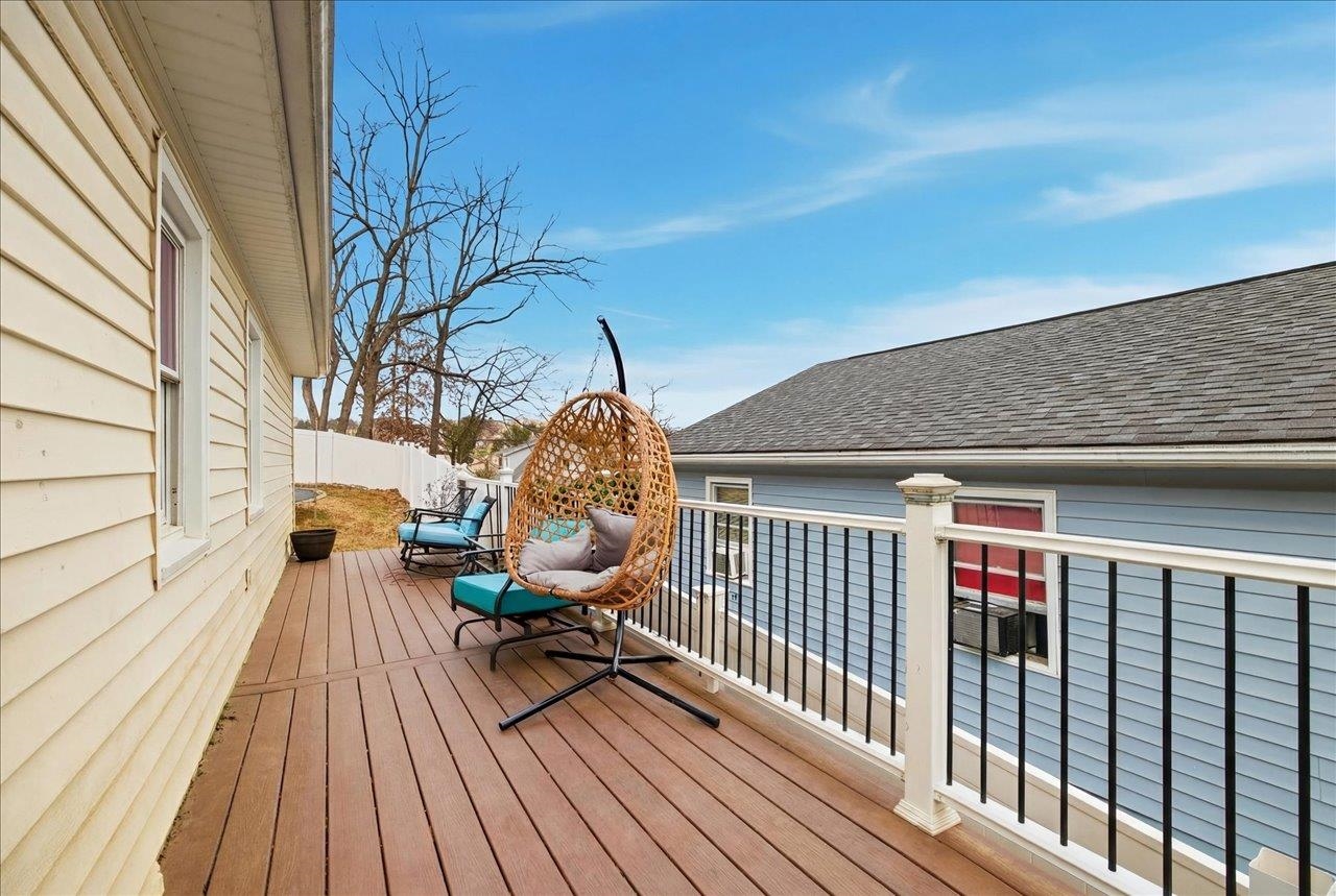 626 B ST, STAUNTON, Virginia 24401, 3 Bedrooms Bedrooms, ,2 BathroomsBathrooms,Residential,626 B ST,672069 MLS # 672069