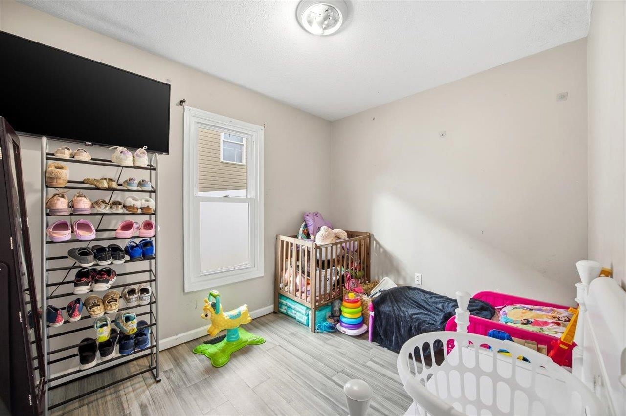 626 B ST, STAUNTON, Virginia 24401, 3 Bedrooms Bedrooms, ,2 BathroomsBathrooms,Residential,626 B ST,672069 MLS # 672069