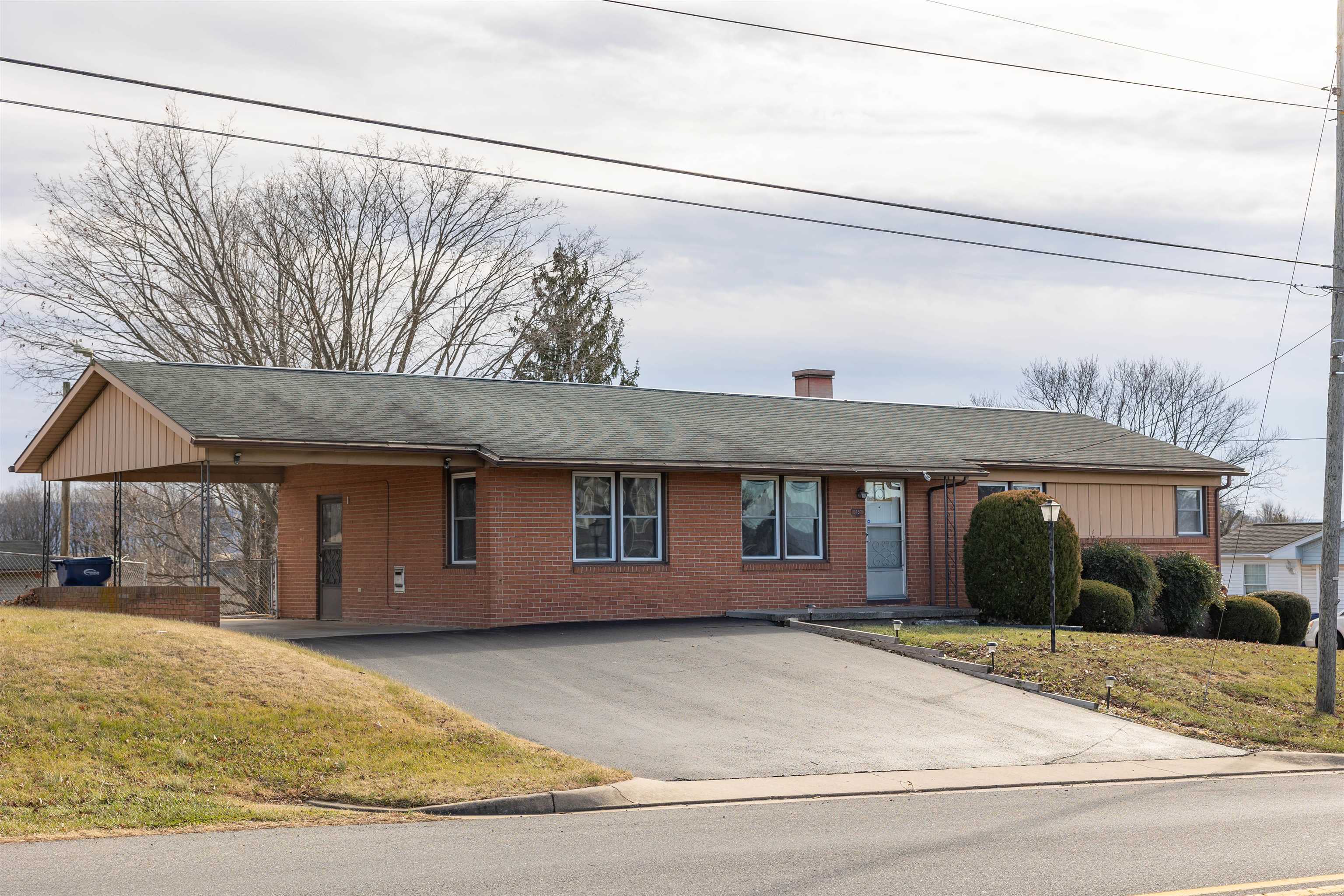 457 NORTH MAIN ST, TIMBERVILLE, Virginia 22853, 3 Bedrooms Bedrooms, ,1 BathroomBathrooms,Residential,457 NORTH MAIN ST,672104 MLS # 672104