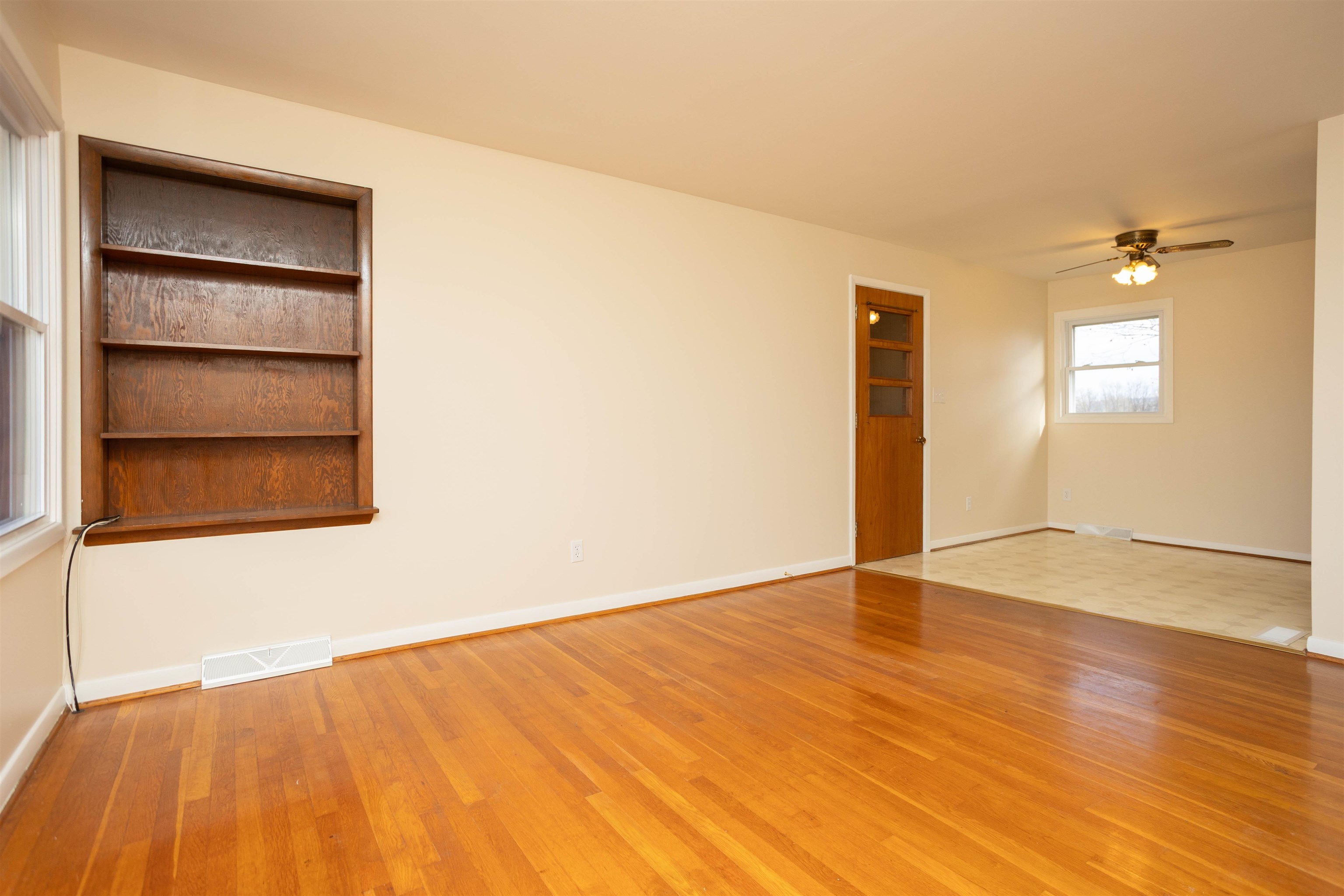 457 NORTH MAIN ST, TIMBERVILLE, Virginia 22853, 3 Bedrooms Bedrooms, ,1 BathroomBathrooms,Residential,457 NORTH MAIN ST,672104 MLS # 672104