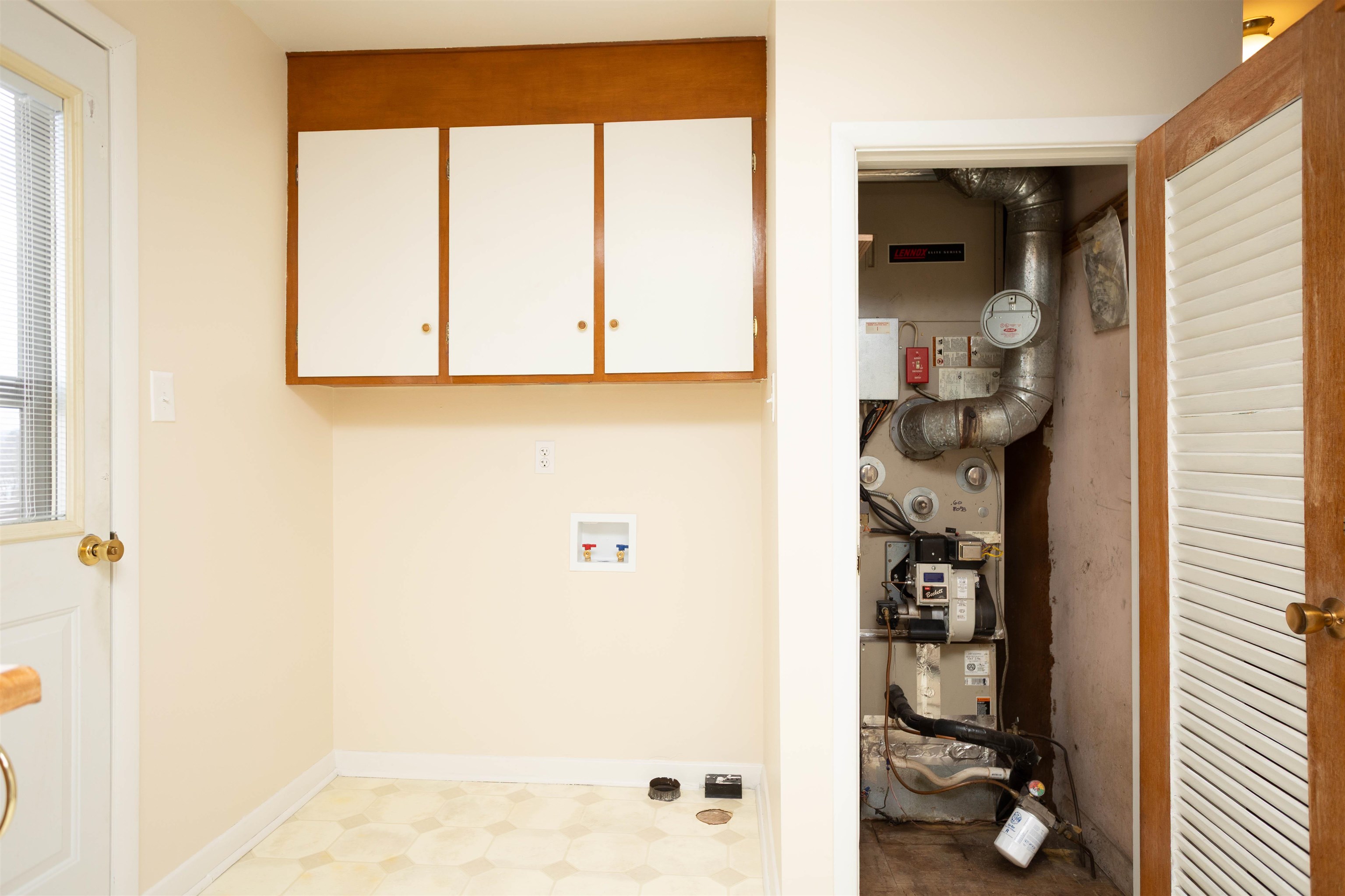 457 NORTH MAIN ST, TIMBERVILLE, Virginia 22853, 3 Bedrooms Bedrooms, ,1 BathroomBathrooms,Residential,457 NORTH MAIN ST,672104 MLS # 672104