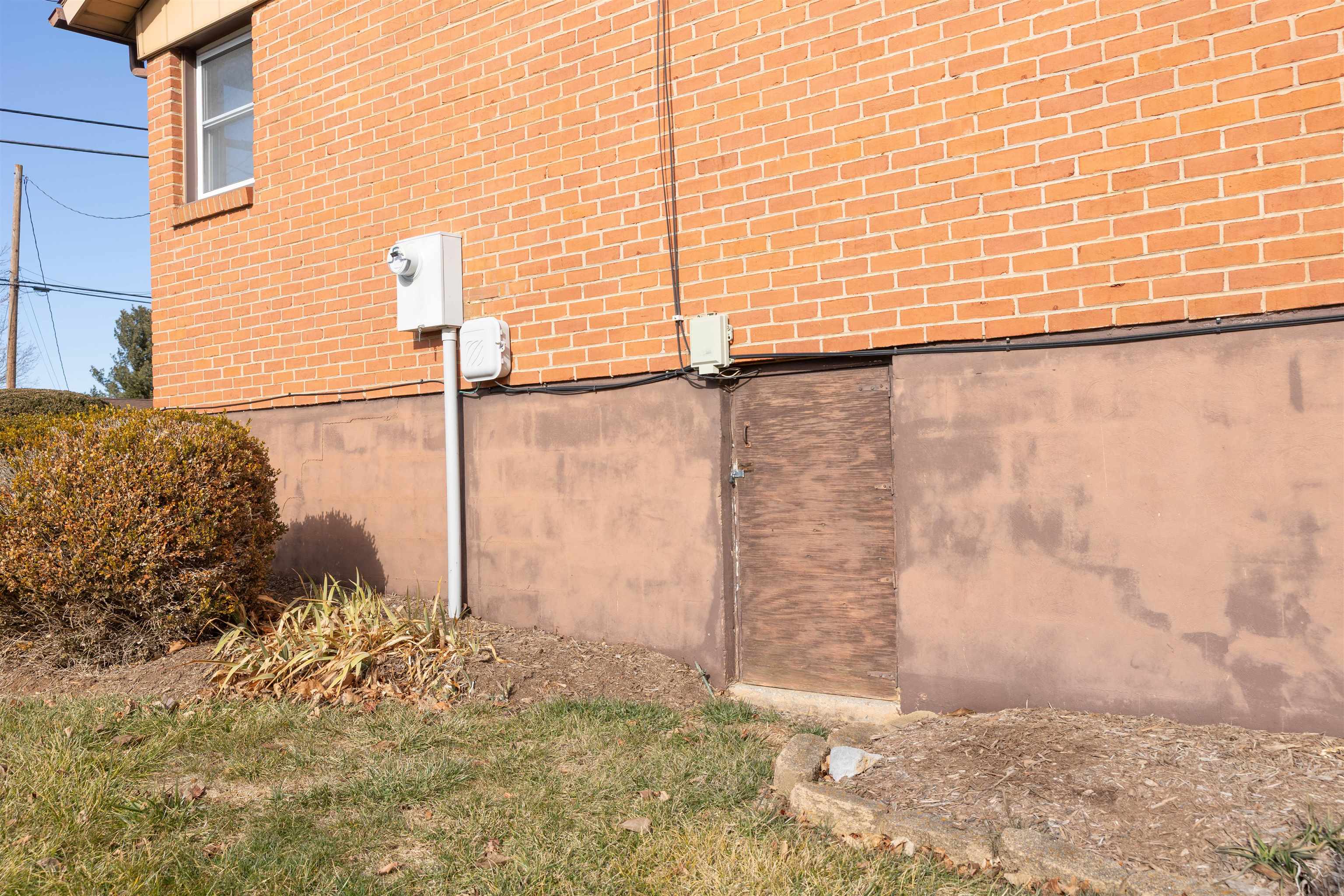 457 NORTH MAIN ST, TIMBERVILLE, Virginia 22853, 3 Bedrooms Bedrooms, ,1 BathroomBathrooms,Residential,457 NORTH MAIN ST,672104 MLS # 672104