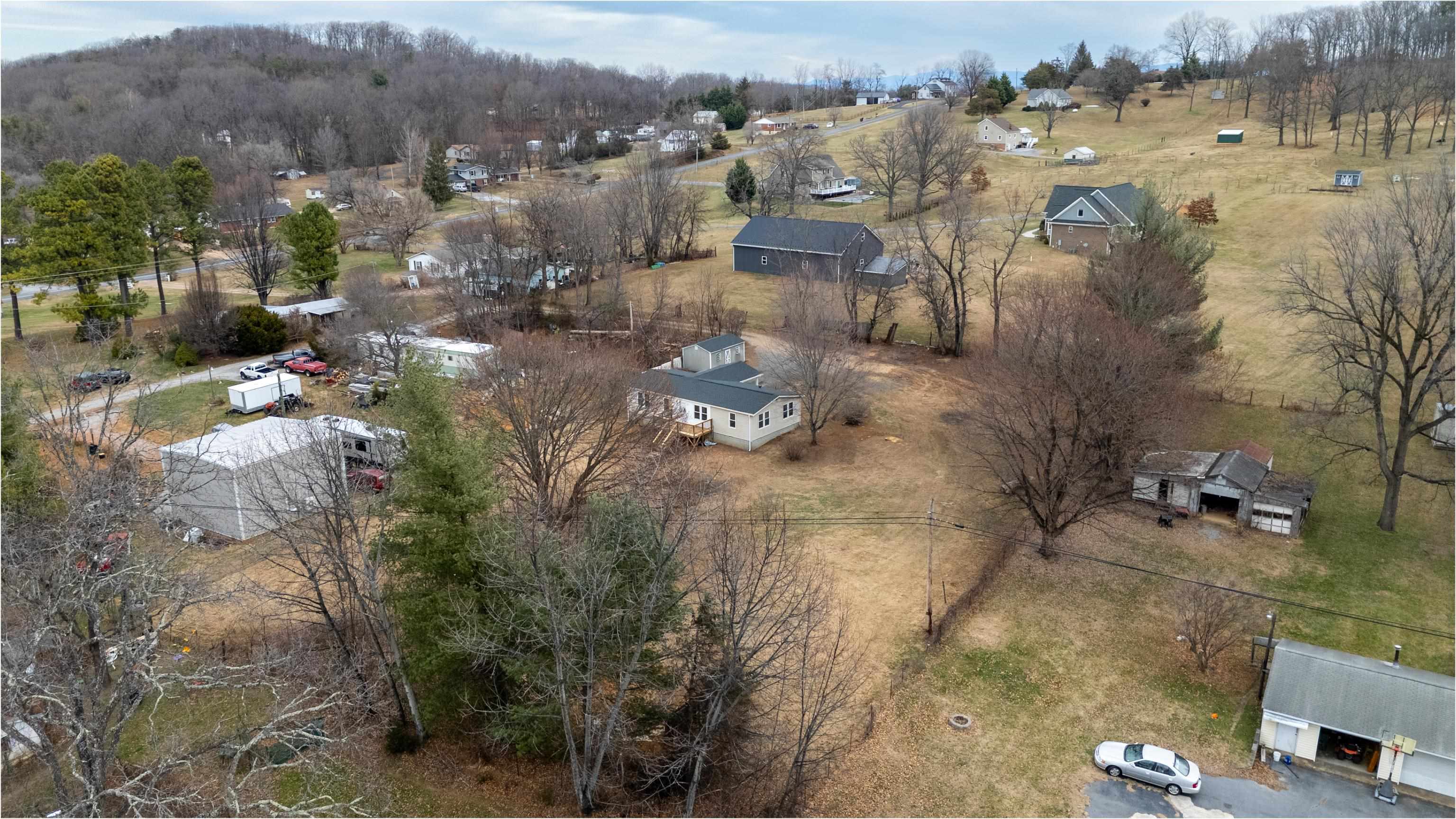 41 PINE HILL LN, STUARTS DRAFT, Virginia 24477, 3 Bedrooms Bedrooms, ,2 BathroomsBathrooms,Residential,41 PINE HILL LN,672105 MLS # 672105