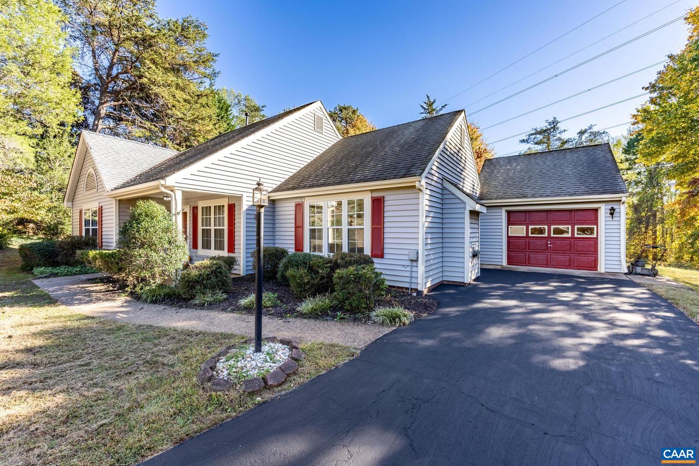 2067 WINTERFIELD CIR, CHARLOTTESVILLE, Virginia 22911, 3 Bedrooms Bedrooms, ,2 BathroomsBathrooms,Residential,For sale,2067 WINTERFIELD CIR,670215 MLS # 670215