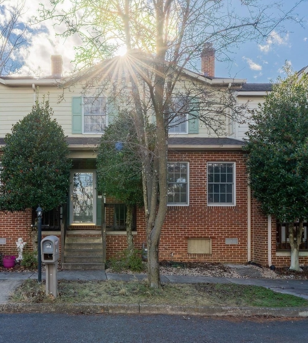 188 EMERALD DR, HARRISONBURG, Virginia 22801, 3 Bedrooms Bedrooms, ,2 BathroomsBathrooms,Residential,188 EMERALD DR,672113 MLS # 672113