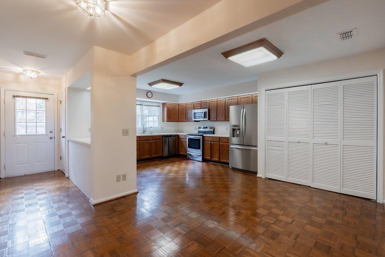 188 EMERALD DR, HARRISONBURG, Virginia 22801, 3 Bedrooms Bedrooms, ,2 BathroomsBathrooms,Residential,188 EMERALD DR,672113 MLS # 672113