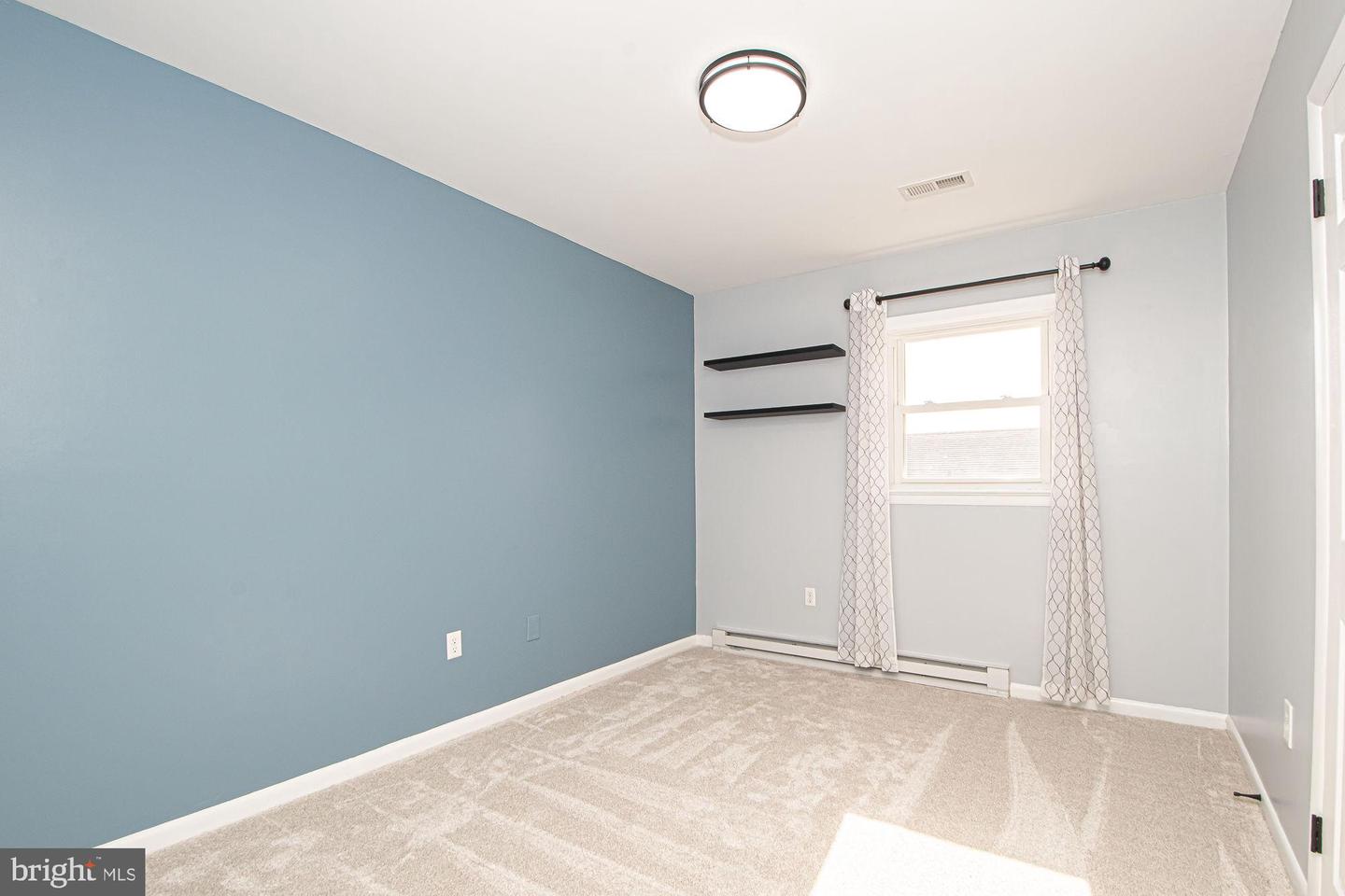 812 VIRGINIA AVE, FRONT ROYAL, Virginia 22630, 3 Bedrooms Bedrooms, ,1 BathroomBathrooms,Residential,For sale,812 VIRGINIA AVE,VAWR2012618 MLS # VAWR2012618