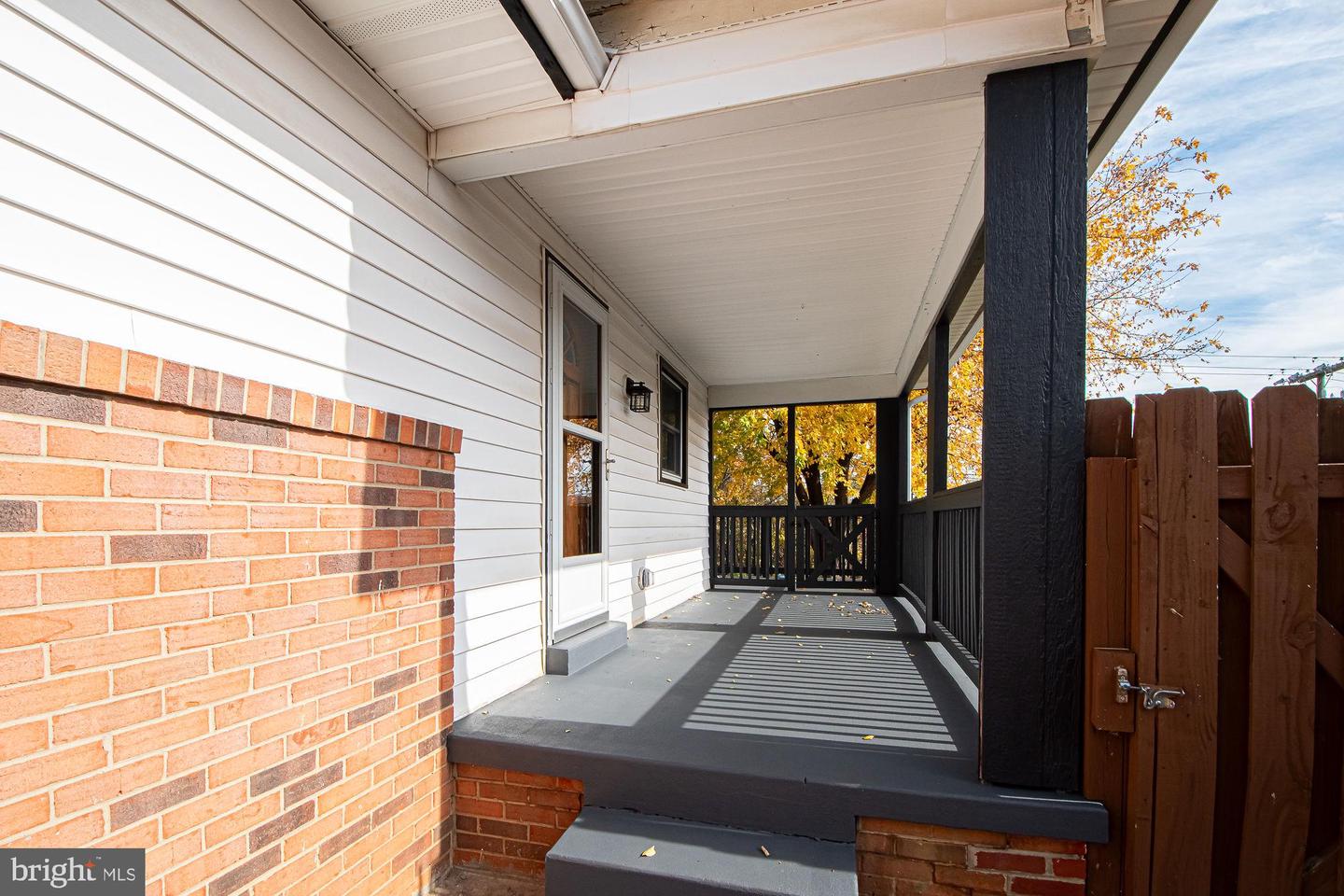 812 VIRGINIA AVE, FRONT ROYAL, Virginia 22630, 3 Bedrooms Bedrooms, ,1 BathroomBathrooms,Residential,For sale,812 VIRGINIA AVE,VAWR2012618 MLS # VAWR2012618