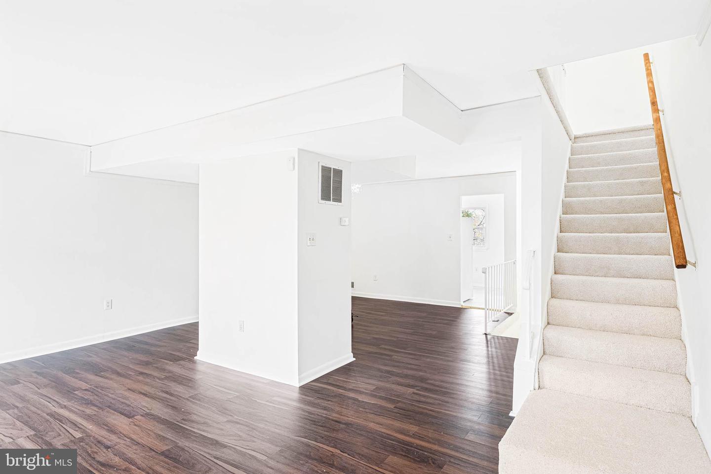 15036 CHERRYDALE DR, WOODBRIDGE, Virginia 22193, 3 Bedrooms Bedrooms, ,2 BathroomsBathrooms,Residential,For sale,15036 CHERRYDALE DR,VAPW2107018 MLS # VAPW2107018