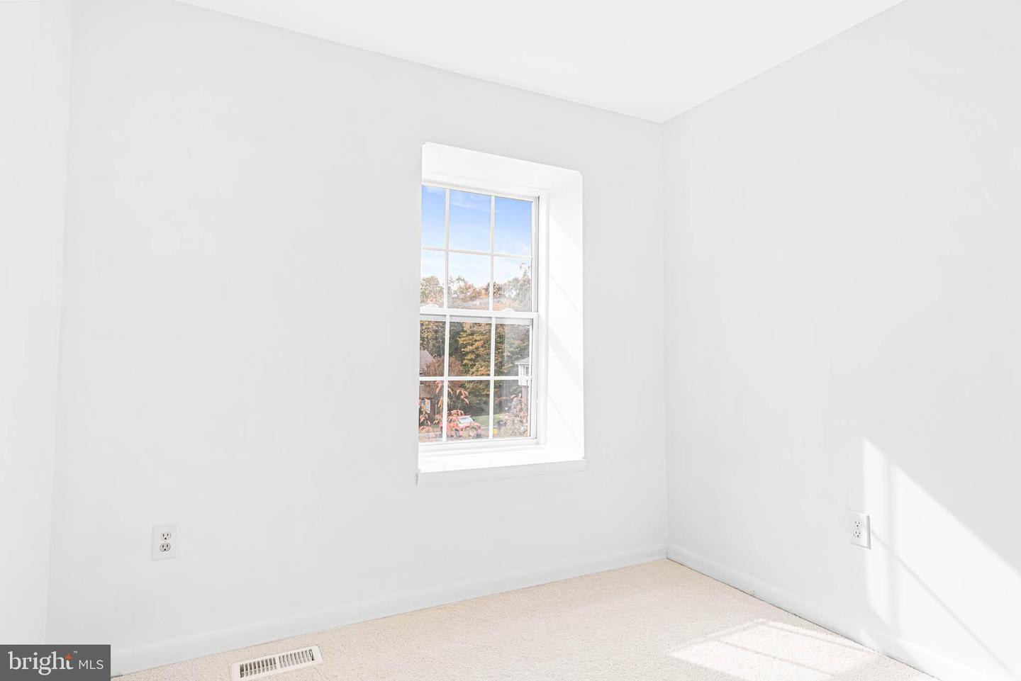 15036 CHERRYDALE DR, WOODBRIDGE, Virginia 22193, 3 Bedrooms Bedrooms, ,2 BathroomsBathrooms,Residential,For sale,15036 CHERRYDALE DR,VAPW2107018 MLS # VAPW2107018