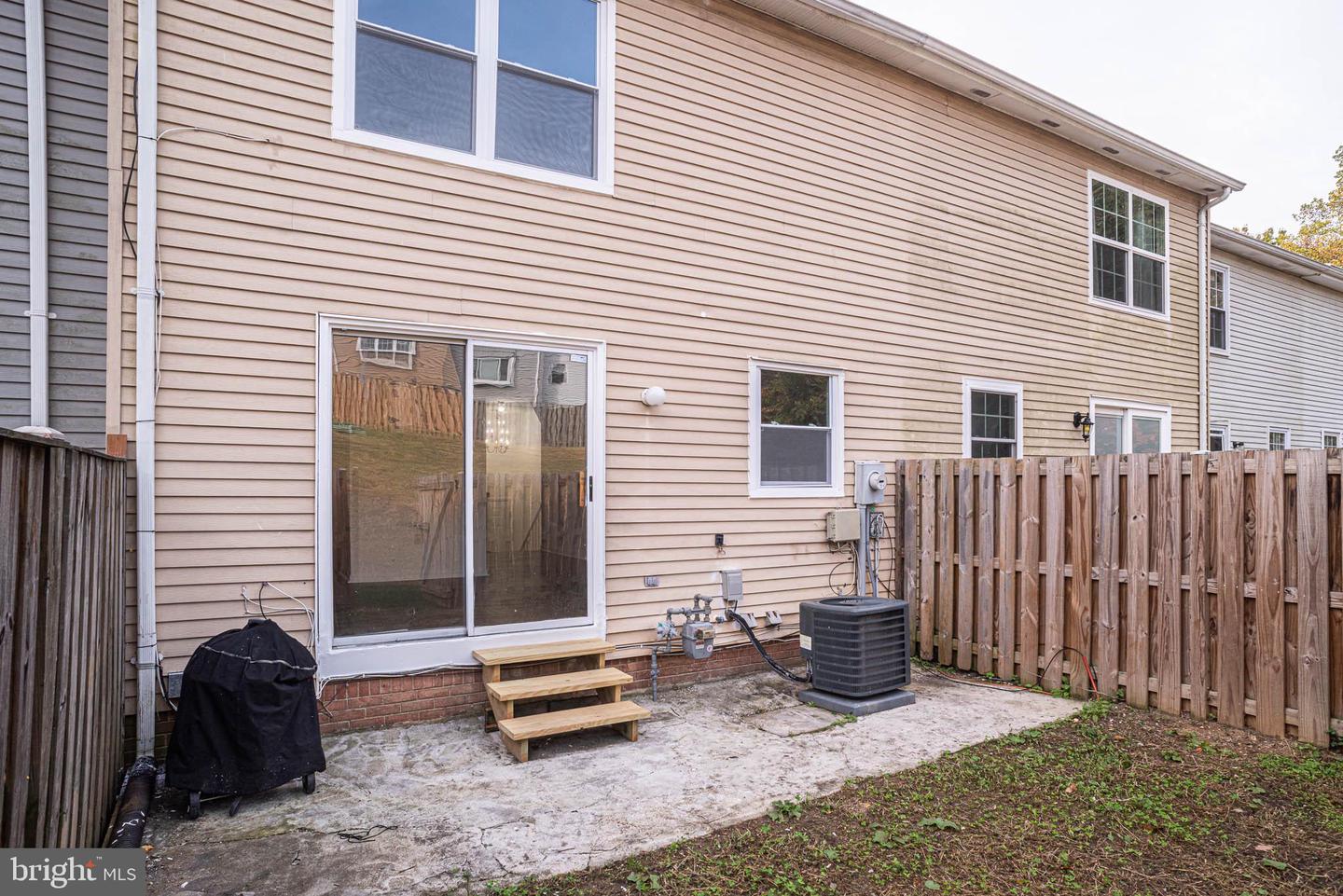 15036 CHERRYDALE DR, WOODBRIDGE, Virginia 22193, 3 Bedrooms Bedrooms, ,2 BathroomsBathrooms,Residential,For sale,15036 CHERRYDALE DR,VAPW2107018 MLS # VAPW2107018