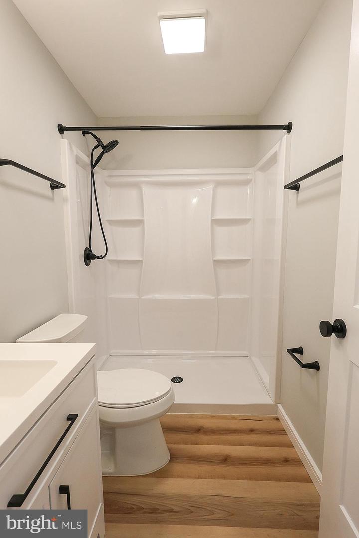 177 DICKS HOLLOW RD, WINCHESTER, Virginia 22603, 2 Bedrooms Bedrooms, ,1 BathroomBathrooms,Residential,For sale,177 DICKS HOLLOW RD,VAFV2037776 MLS # VAFV2037776