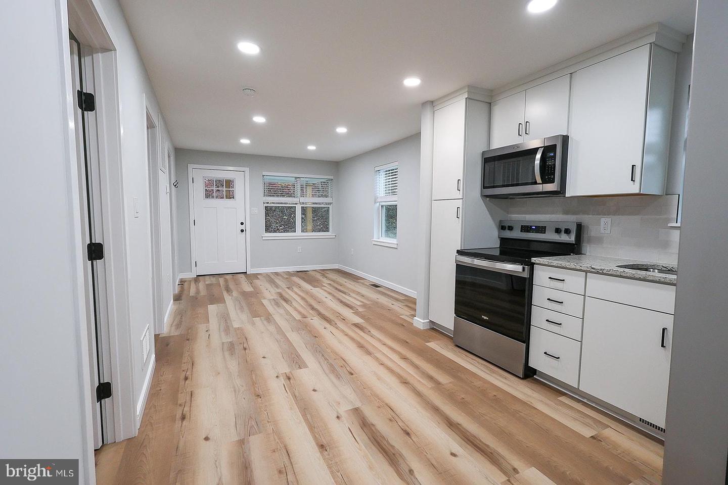 177 DICKS HOLLOW RD, WINCHESTER, Virginia 22603, 2 Bedrooms Bedrooms, ,1 BathroomBathrooms,Residential,For sale,177 DICKS HOLLOW RD,VAFV2037776 MLS # VAFV2037776