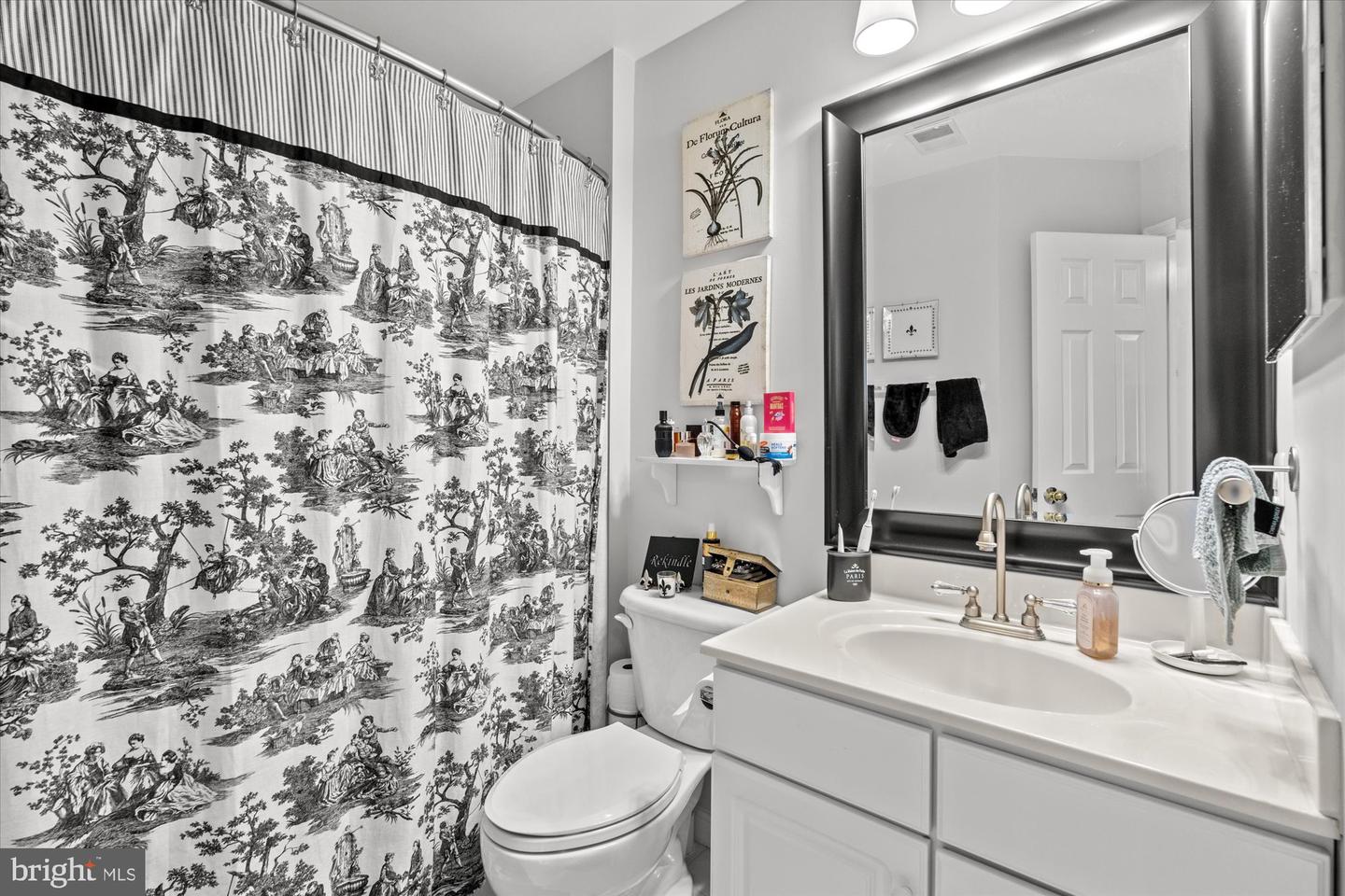 326 CAMERON STATION BLVD, ALEXANDRIA, Virginia 22304, 4 Bedrooms Bedrooms, ,3 BathroomsBathrooms,Residential,For sale,326 CAMERON STATION BLVD,VAAX2051486 MLS # VAAX2051486