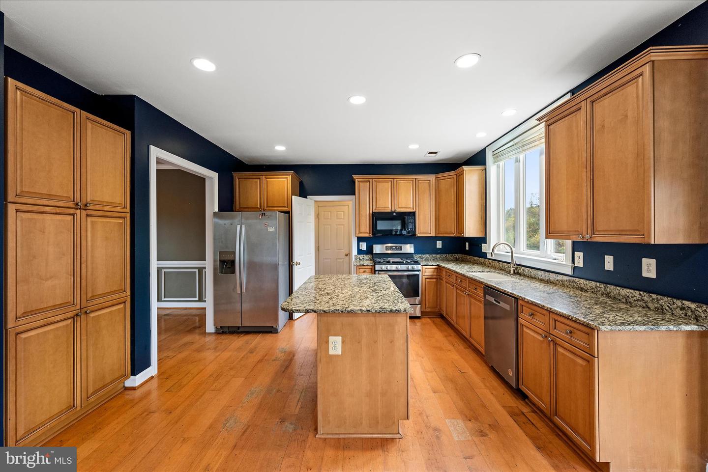 5194 BEACH RIDGE LN, AMISSVILLE, Virginia 20106, 5 Bedrooms Bedrooms, 9 Rooms Rooms,3 BathroomsBathrooms,Residential,For sale,5194 BEACH RIDGE LN,VACU2012012 MLS # VACU2012012