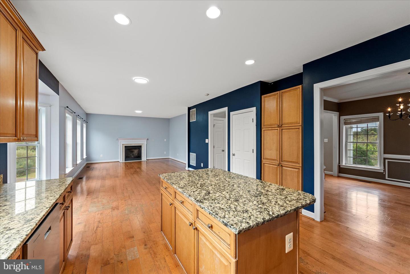 5194 BEACH RIDGE LN, AMISSVILLE, Virginia 20106, 5 Bedrooms Bedrooms, 9 Rooms Rooms,3 BathroomsBathrooms,Residential,For sale,5194 BEACH RIDGE LN,VACU2012012 MLS # VACU2012012