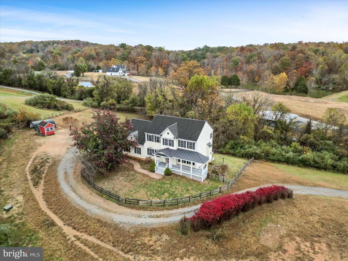 5194 BEACH RIDGE LN, AMISSVILLE, Virginia 20106, 5 Bedrooms Bedrooms, 9 Rooms Rooms,3 BathroomsBathrooms,Residential,For sale,5194 BEACH RIDGE LN,VACU2012012 MLS # VACU2012012