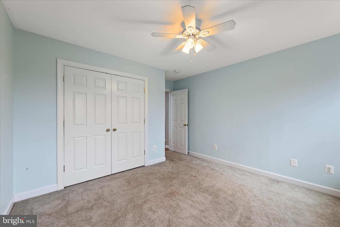 5194 BEACH RIDGE LN, AMISSVILLE, Virginia 20106, 5 Bedrooms Bedrooms, 9 Rooms Rooms,3 BathroomsBathrooms,Residential,For sale,5194 BEACH RIDGE LN,VACU2012012 MLS # VACU2012012